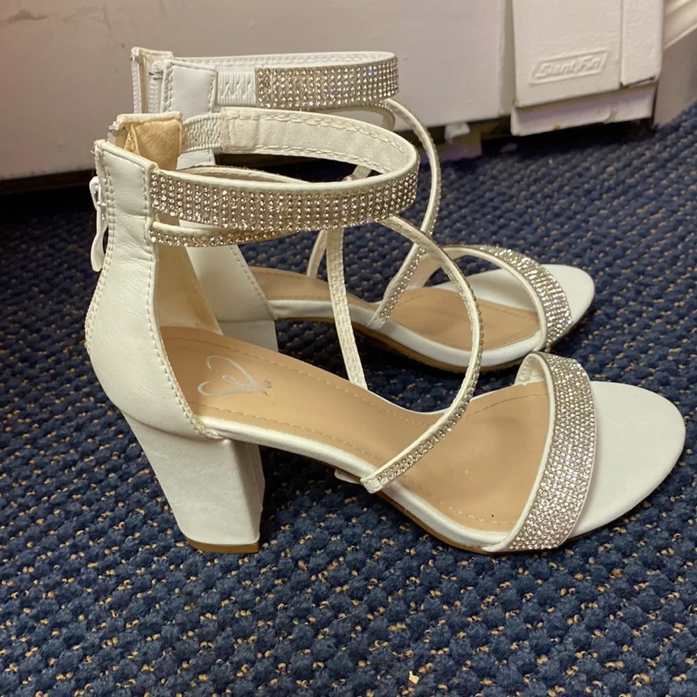 Windsor heels - Picture 2 of 2